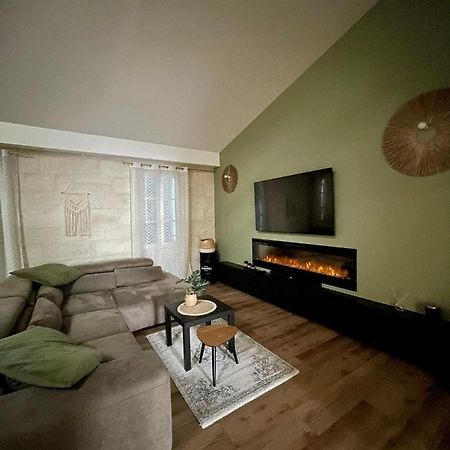 Loft Spacieux Au Coeur Des Remparts D'艾格-莫尔特 外观 照片